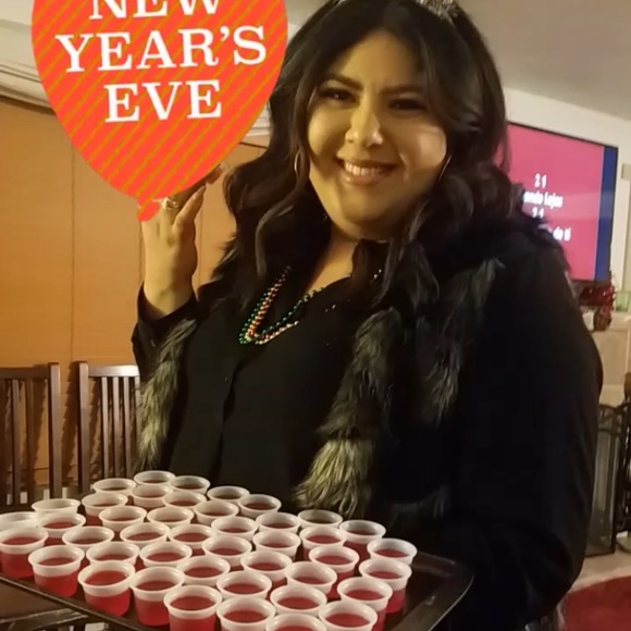 Meet your Posher, Adriana - Picture 1 of 1